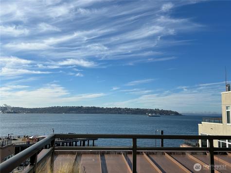 1900 Alaskan Way Seattle WA 98101