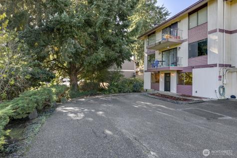 2418 Euclid Avenue Everett WA 98203