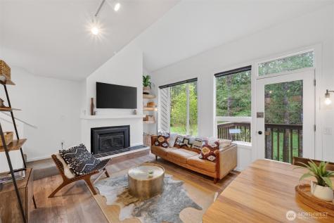 10500 Mount Baker Highway Deming WA 98244