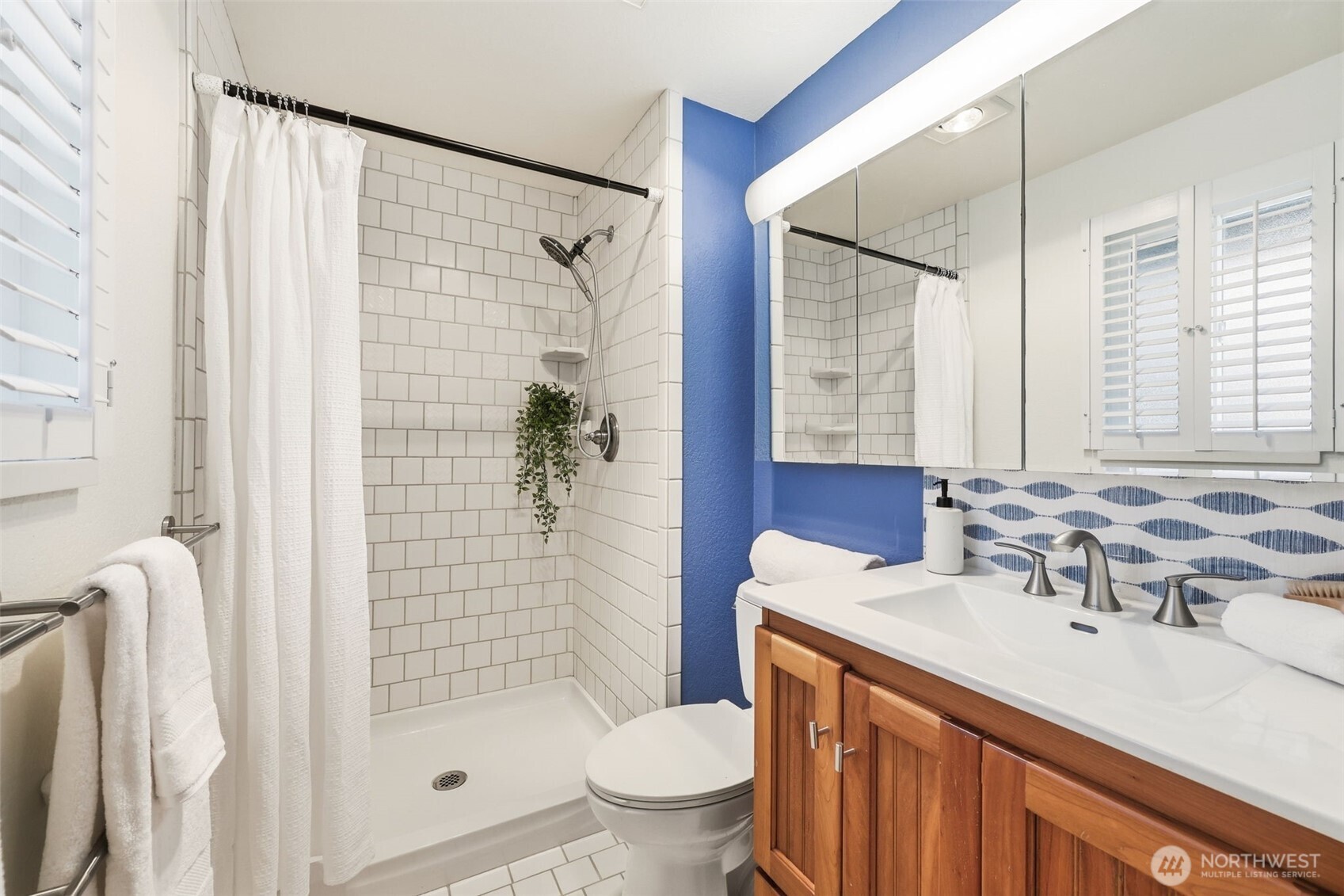 1965 12th Avenue W Seattle WA 98119