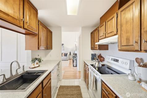 1965 12th Avenue W Seattle WA 98119