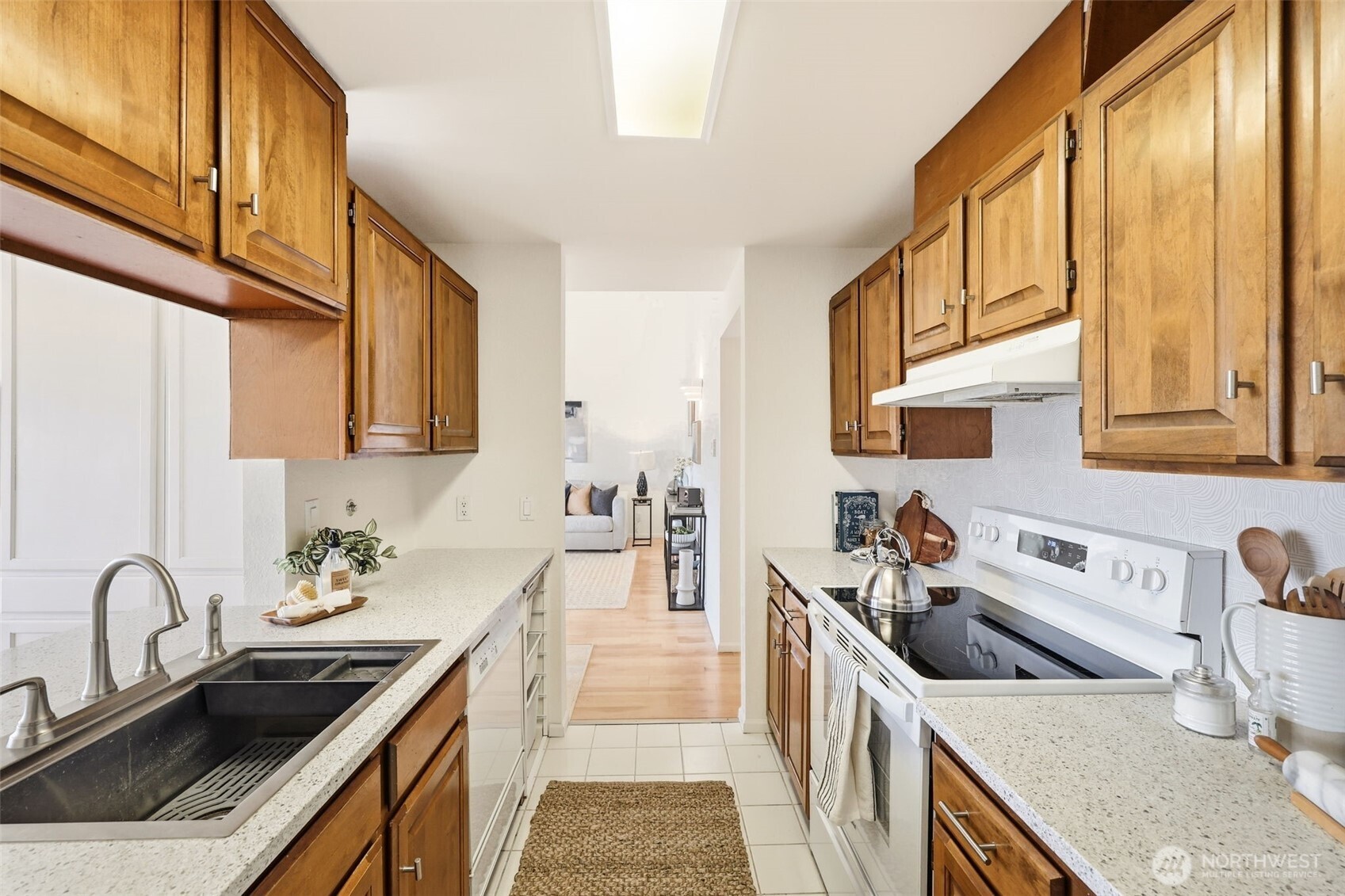 1965 12th Avenue W Seattle WA 98119