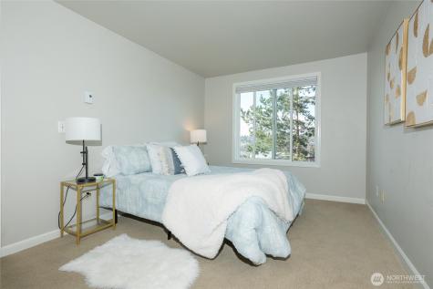 2253 Gilman Drive W Seattle WA 98119