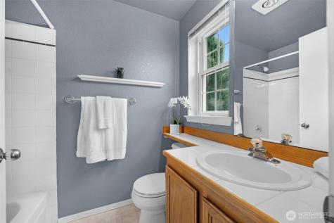 23909 56th Court S Kent WA 98032