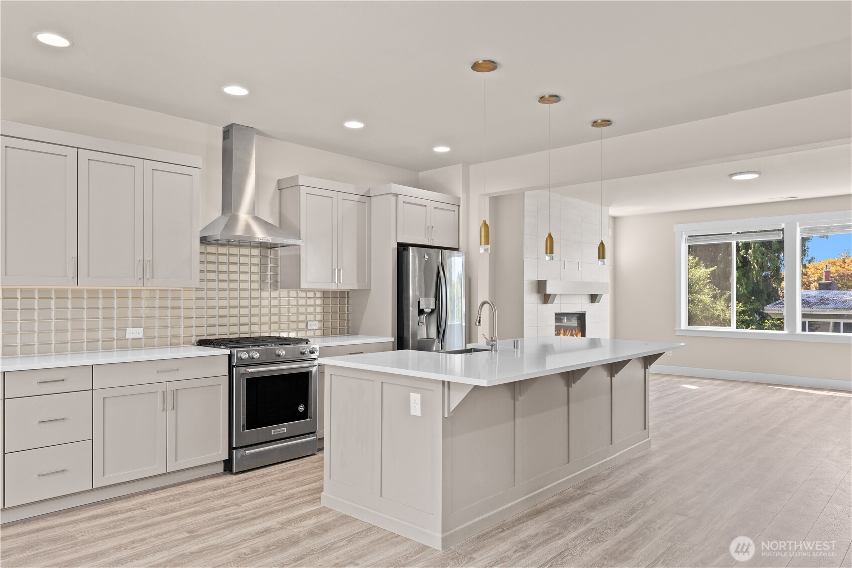 2204 176th Place SW Lynnwood WA 98037