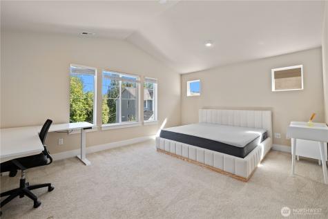 2204 176th Place SW Lynnwood WA 98037