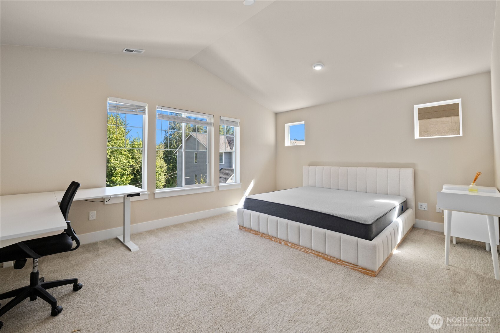 2204 176th Place SW Lynnwood WA 98037