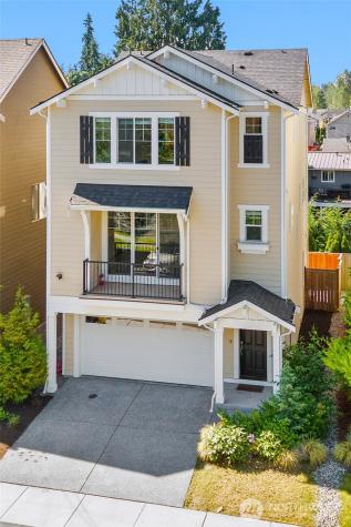 2204 176th Place SW Lynnwood WA 98037