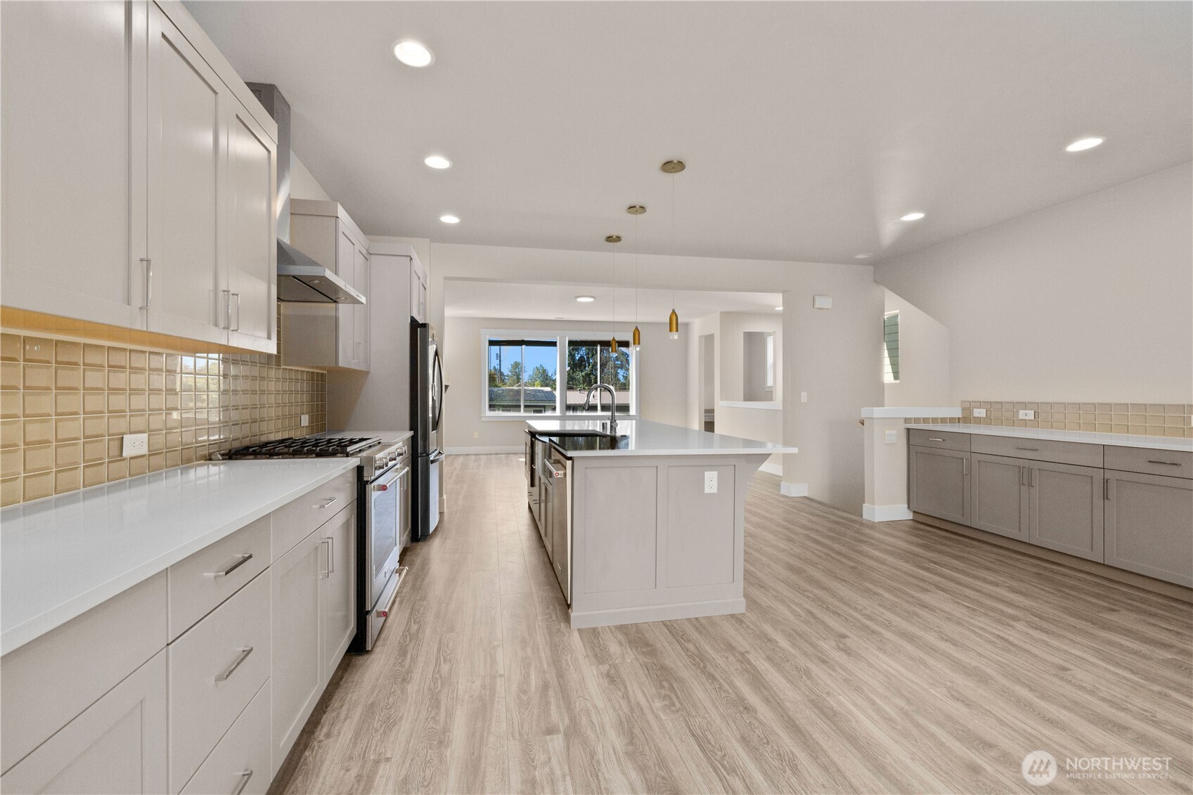 2204 176th Place SW Lynnwood WA 98037