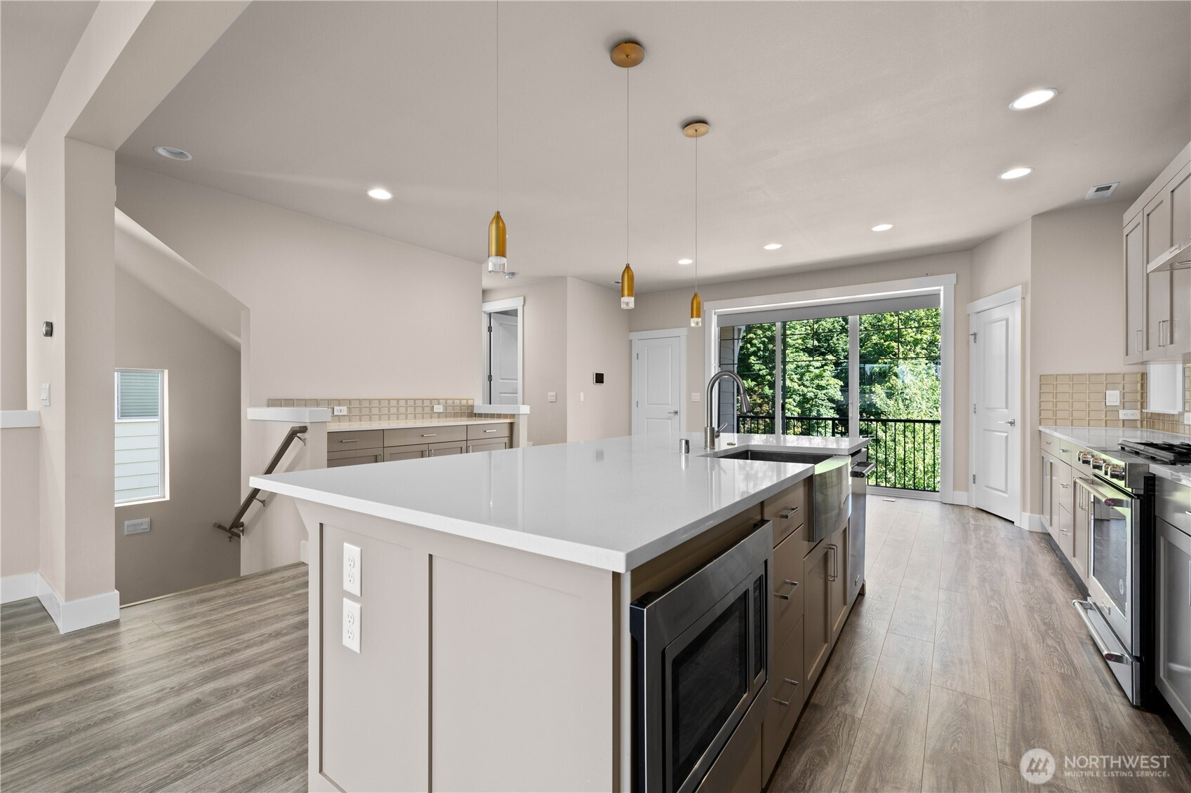 2204 176th Place SW Lynnwood WA 98037