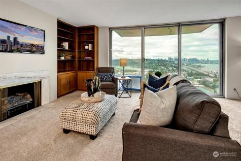 4540 8th Seattle WA 98105