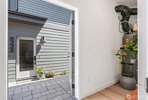 8330 24th Avenue NW Seattle WA 98117