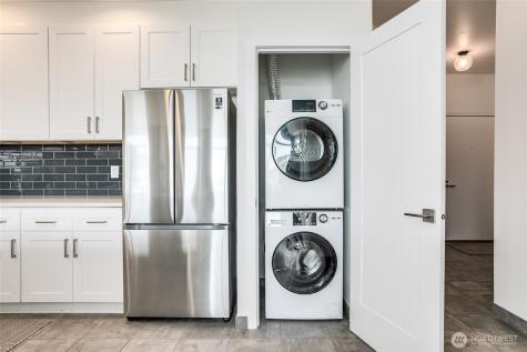 2414 1st Avenue Seattle WA 98121
