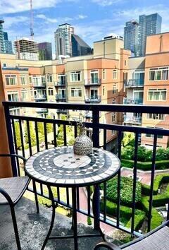 2414 1st Avenue Seattle WA 98121