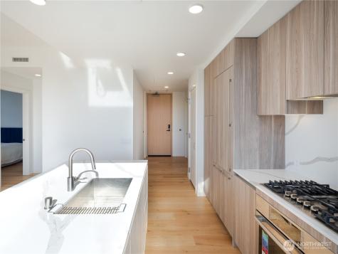 10232 NE 10th Street Bellevue WA 98004