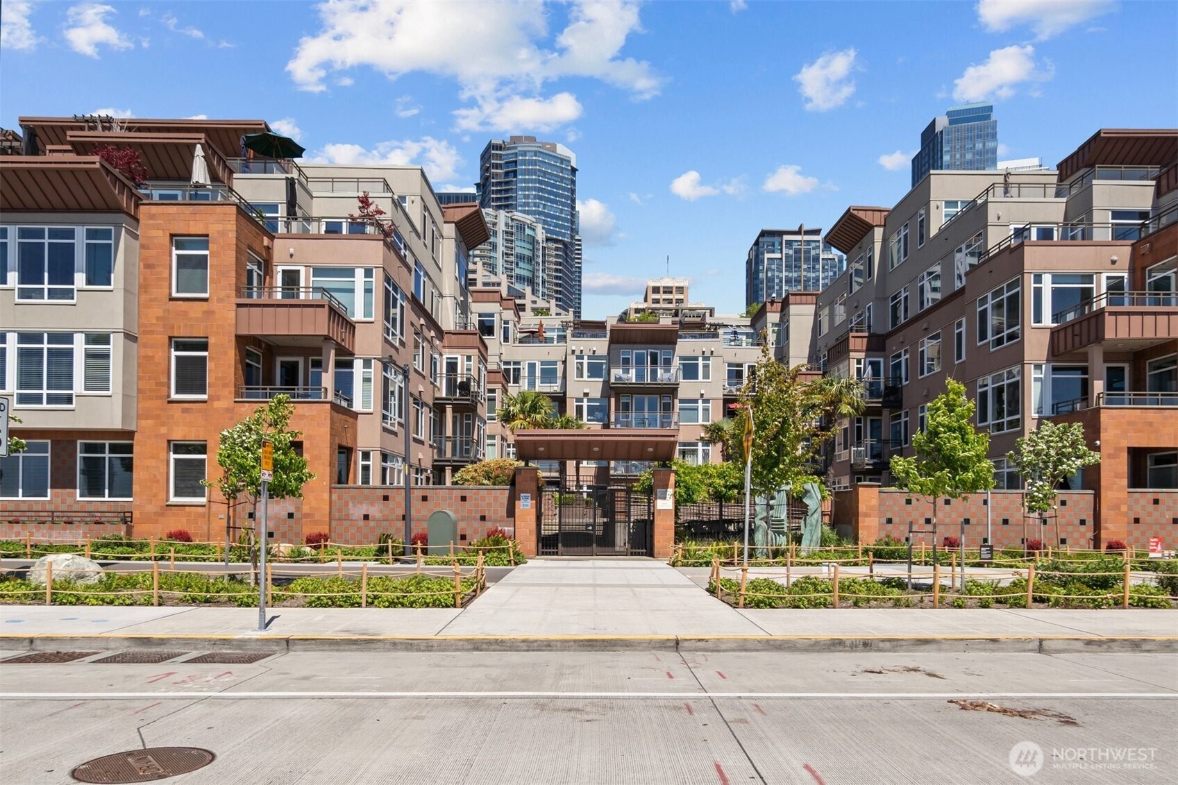2000 Alaskan Way Seattle WA 98121