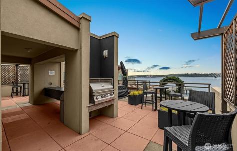 2000 Alaskan Way Seattle WA 98121