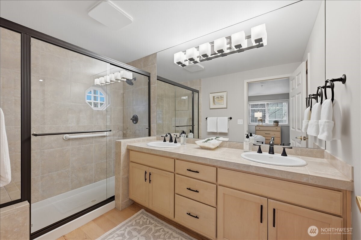 645 Bell Street Edmonds WA 98020