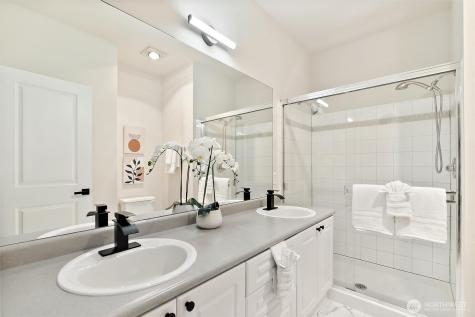 16125 Juanita-woodinville Way NE Bothell WA 98011