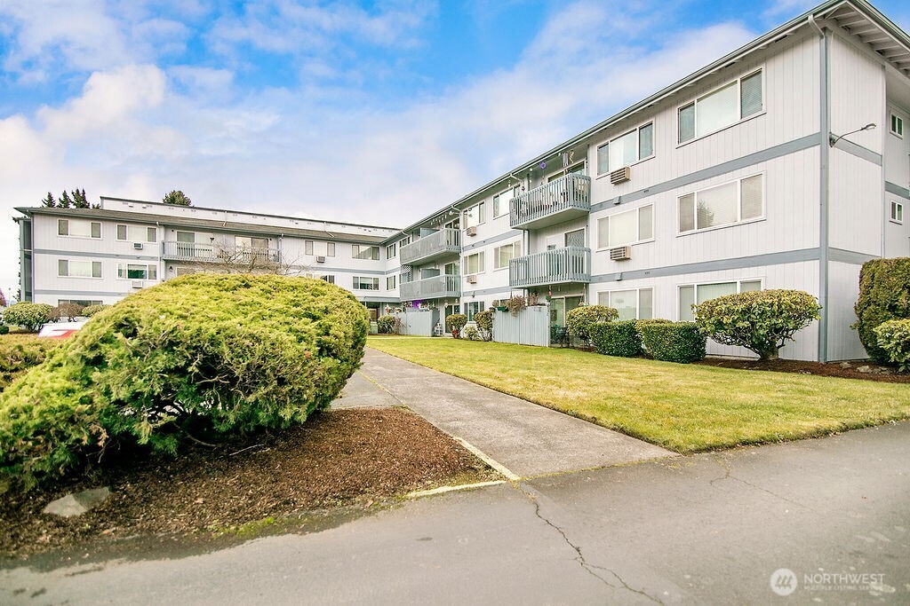 2005 Tibbetts Drive Longview WA 98632