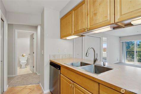12345 Roosevelt Way NE Seattle WA 98125