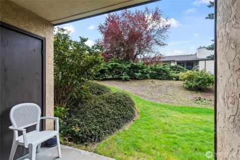 12423 NE 145th Place Kirkland WA 98034