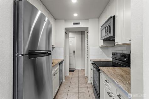 12423 NE 145th Place Kirkland WA 98034