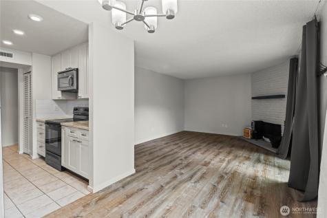 12423 NE 145th Place Kirkland WA 98034