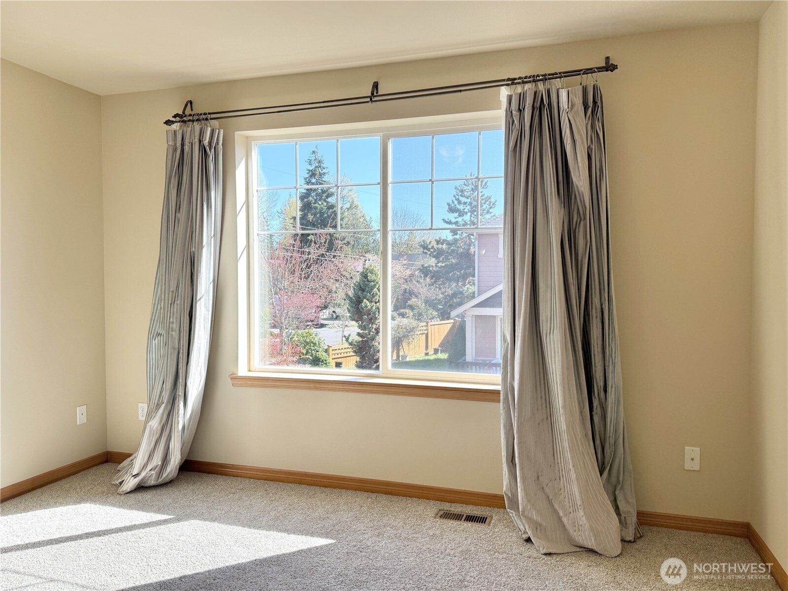 3727 134th Place SW Lynnwood WA 98087