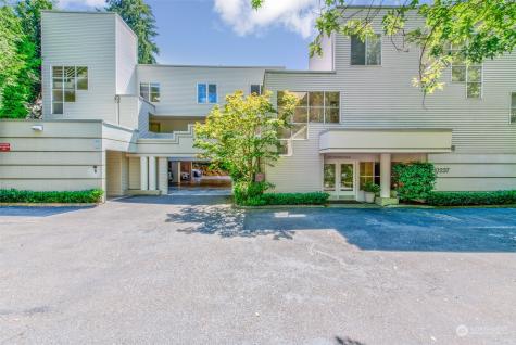 10237 3rd Bellevue WA 98004