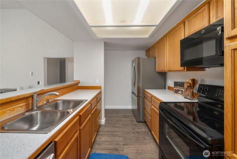 14401 SE Petrovitsky Road Renton WA 98058