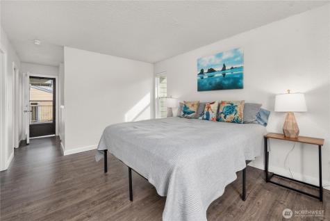 14401 SE Petrovitsky Road Renton WA 98058