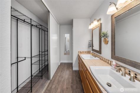 14401 SE Petrovitsky Road Renton WA 98058
