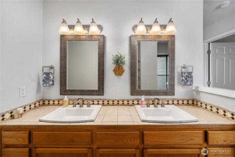 14401 SE Petrovitsky Road Renton WA 98058