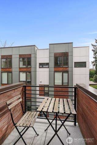 9266 50th Avenue S Seattle WA 98118