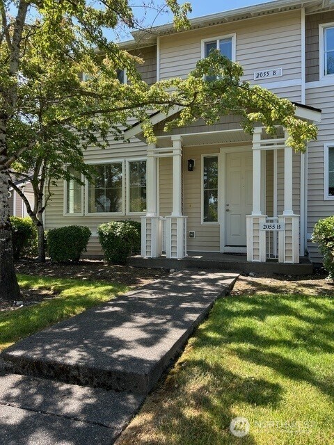 2055 Garry Oaks Avenue Dupont WA 98327