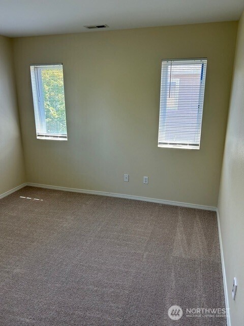 2055 Garry Oaks Avenue Dupont WA 98327