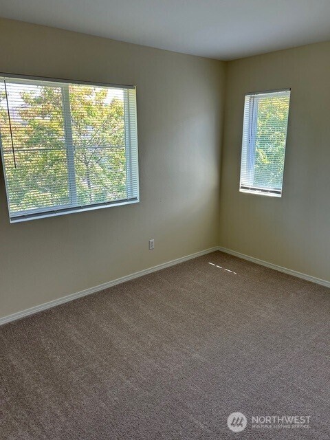 2055 Garry Oaks Avenue Dupont WA 98327