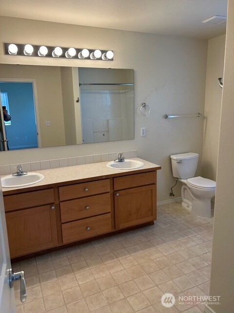 2055 Garry Oaks Avenue Dupont WA 98327