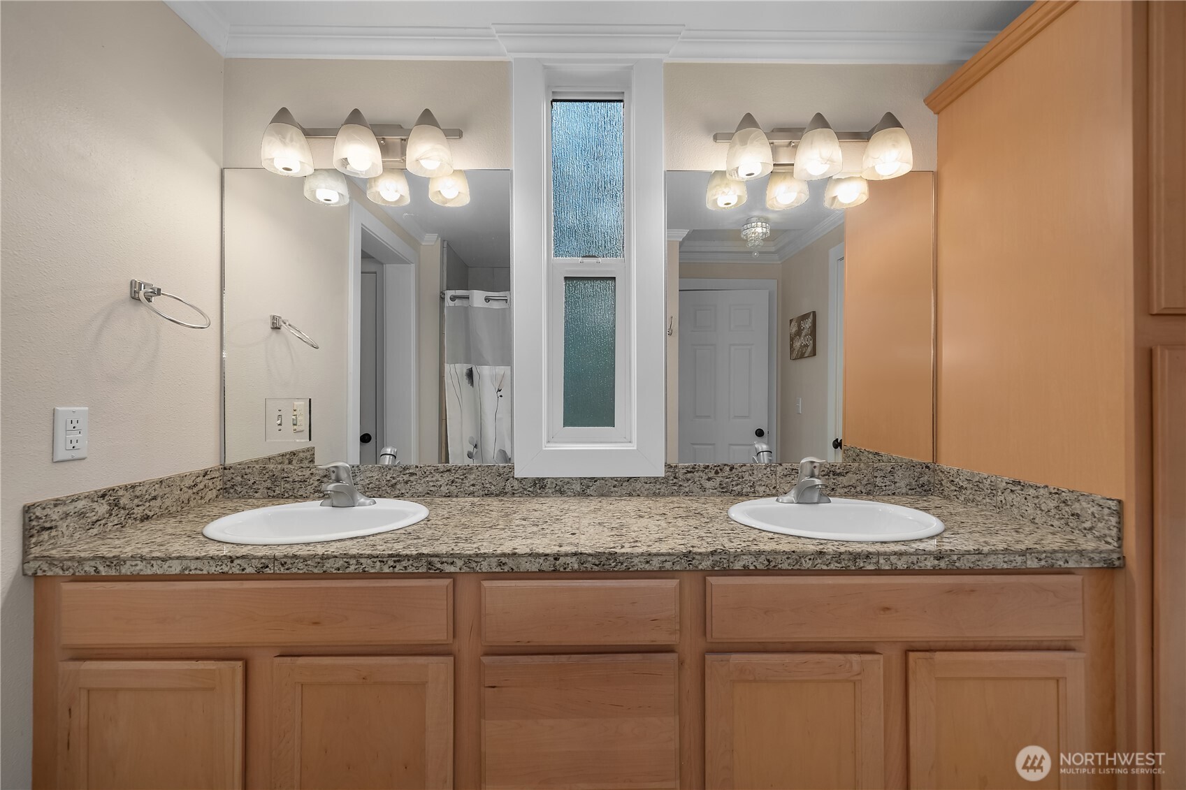 4605 56th Street NW Gig Harbor WA 98335