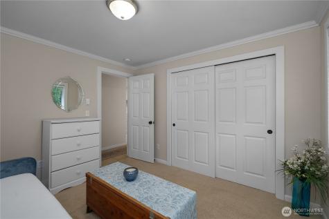 4605 56th Street NW Gig Harbor WA 98335