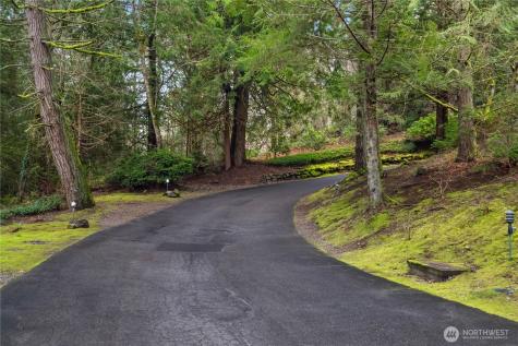 4605 56th Street NW Gig Harbor WA 98335