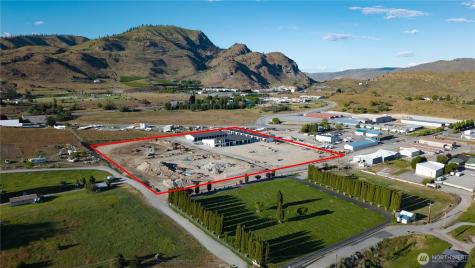 73 E Shop Avenue Chelan WA 98816