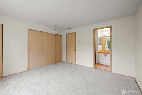 5410 S 236th Place Kent WA 98032