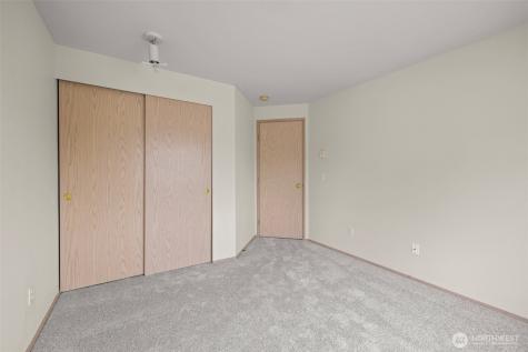 5410 S 236th Place Kent WA 98032