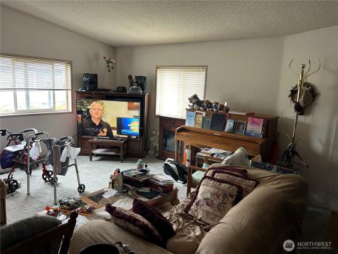 27431 150th Ave SE Kent WA 98042