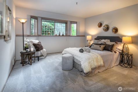 200 99th Avenue NE Bellevue WA 98004