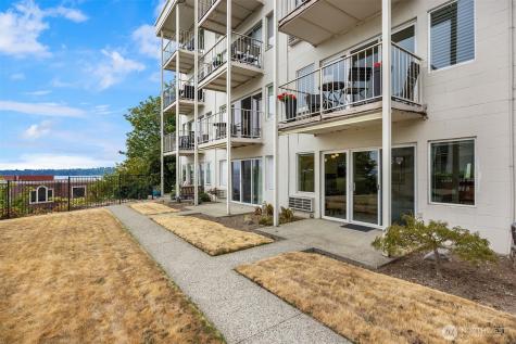 201 2nd Street S Kirkland WA 98033