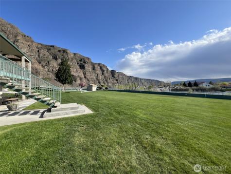 8997 Crescent Bar Road NW Quincy WA 98848