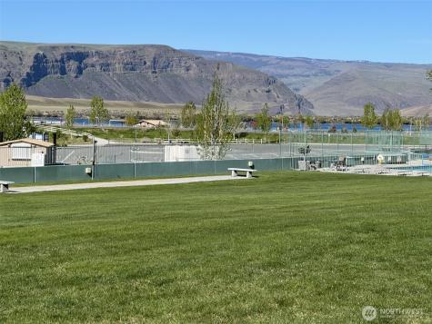 8997 Crescent Bar Road NW Quincy WA 98848